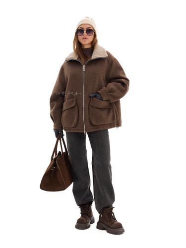 Шоколадная куртка с накладными карманами