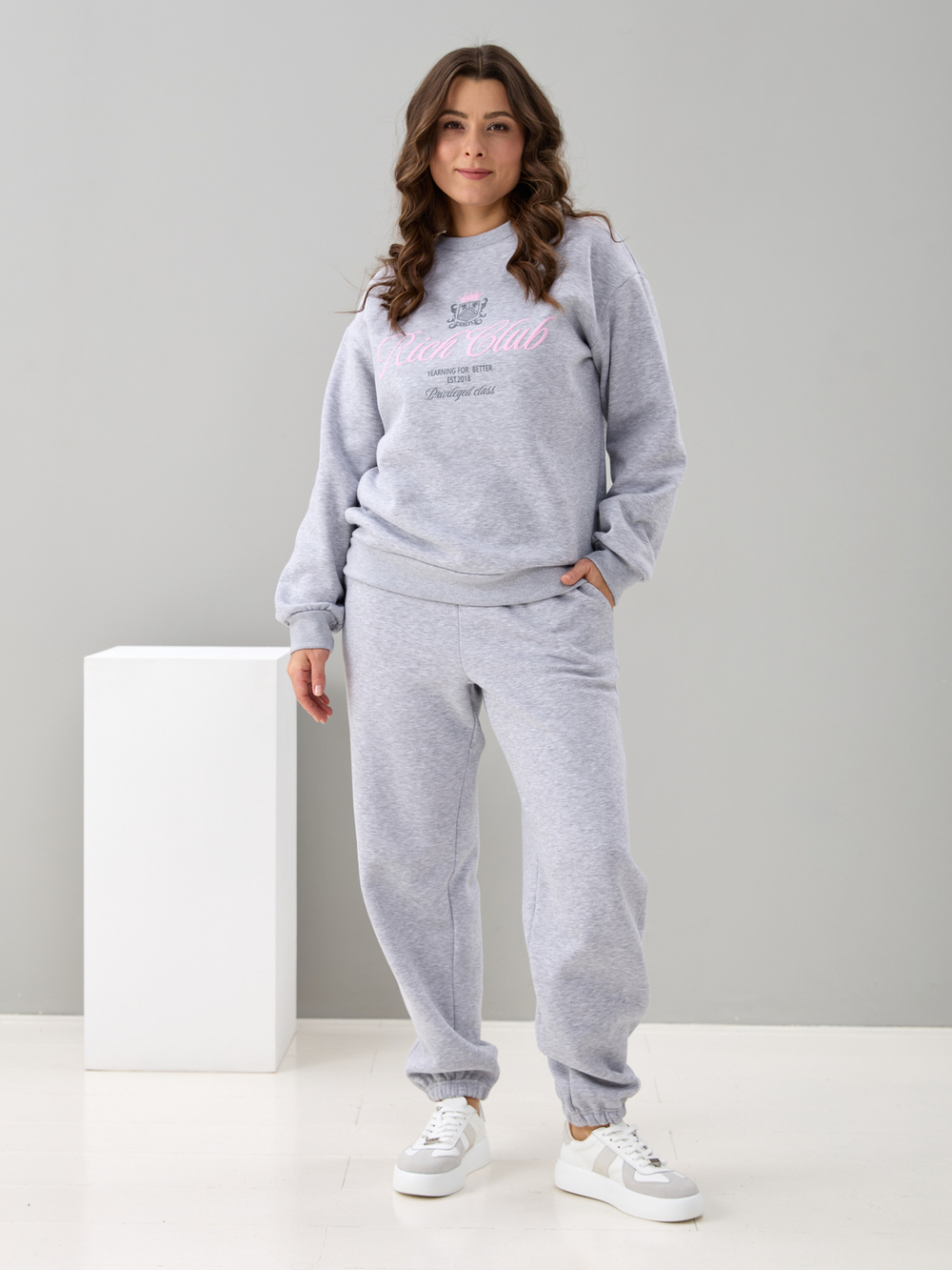 Костюм с брюками КБфн-090/серый-меланж-п