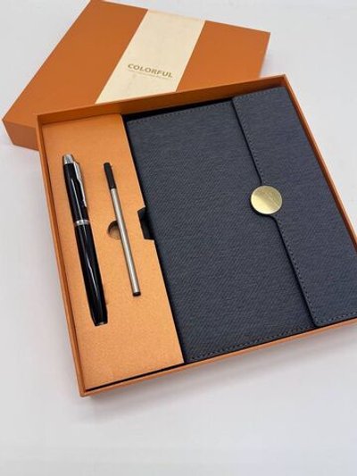 Блокнот подарочный А5 с ручкой О-графит (7725-3)