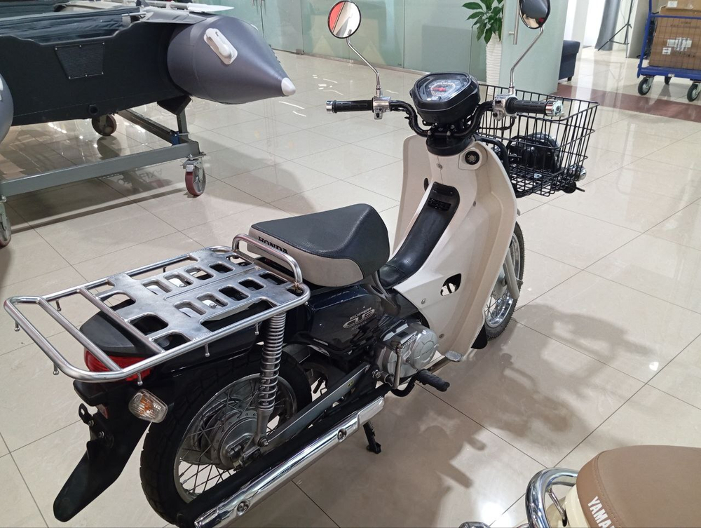 Скутеретта Honda Super Cub Pro