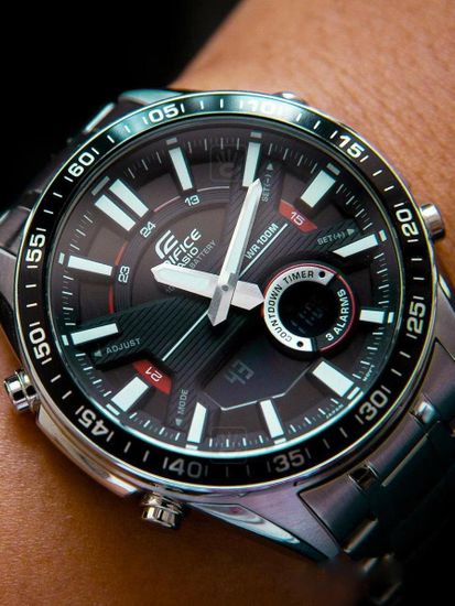 Наручные часы Casio Edifice EFV-C100D-1AVDF