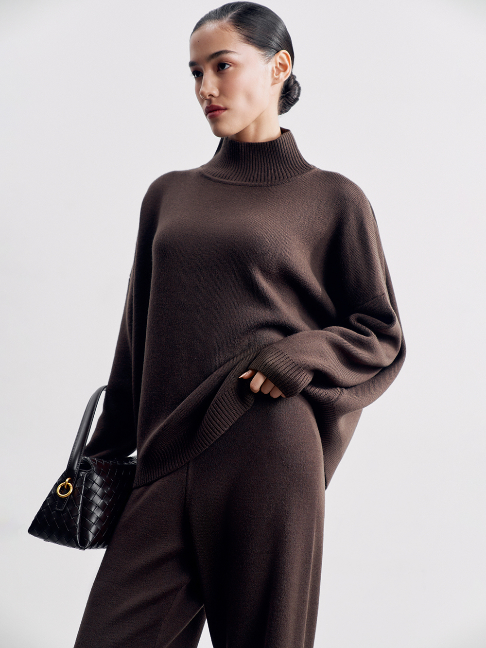 Свитер WEEKEND, шоколадный