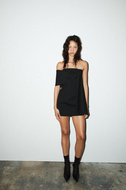 ZARA КОРОТКОЕ ПЛАТЬЕ БЕЗ БРЕТЕЛЕЙ, ЧЕРНЫЙ