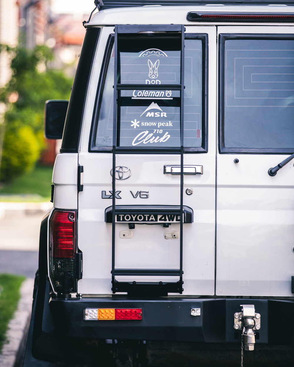 Платформа на крышу и задняя лестница для Toyota Land Cruiser 70 76 LC76 Тойота Прадо Крузак защитный обвес