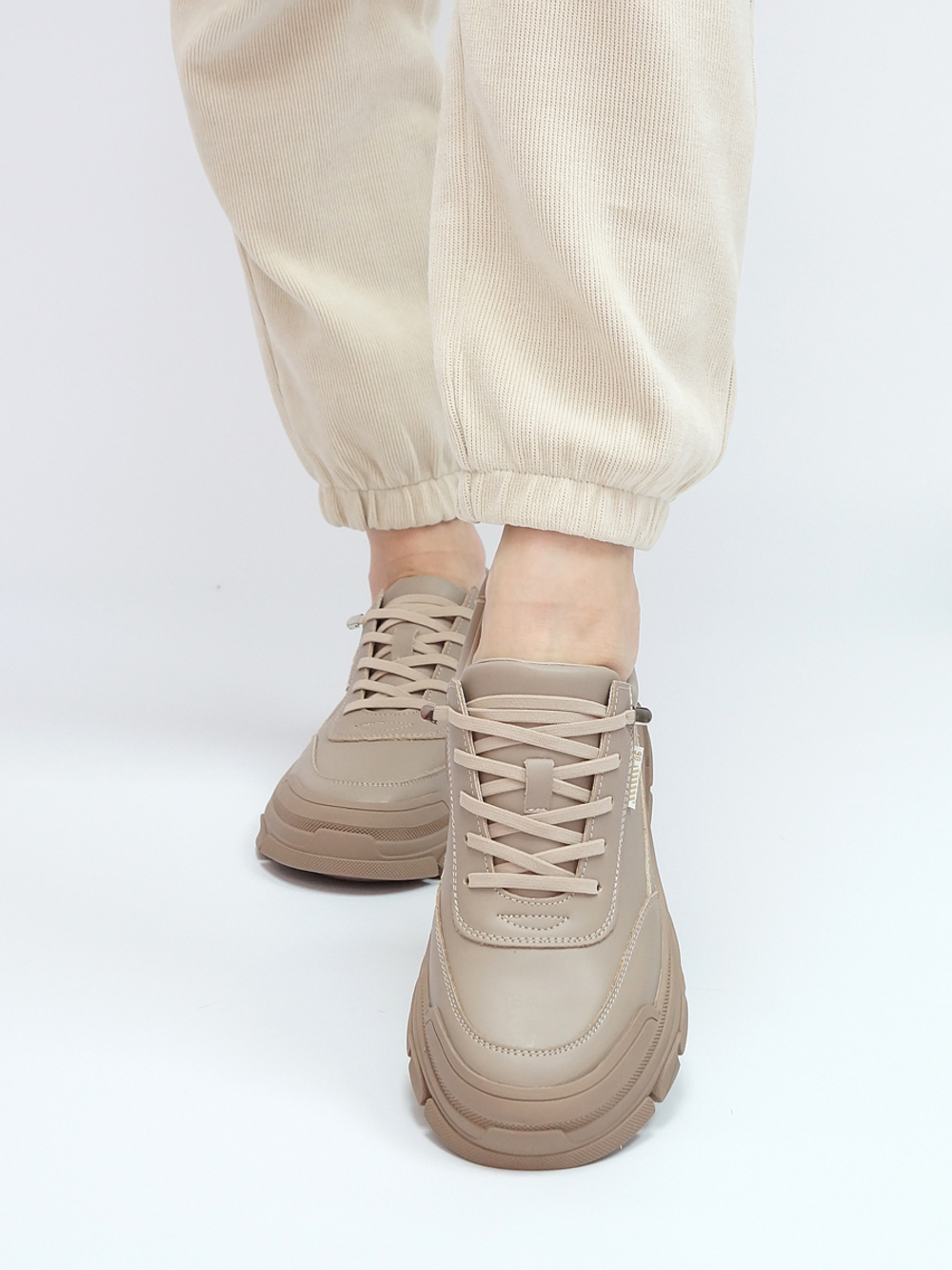 Кроссовки женские демисезонные