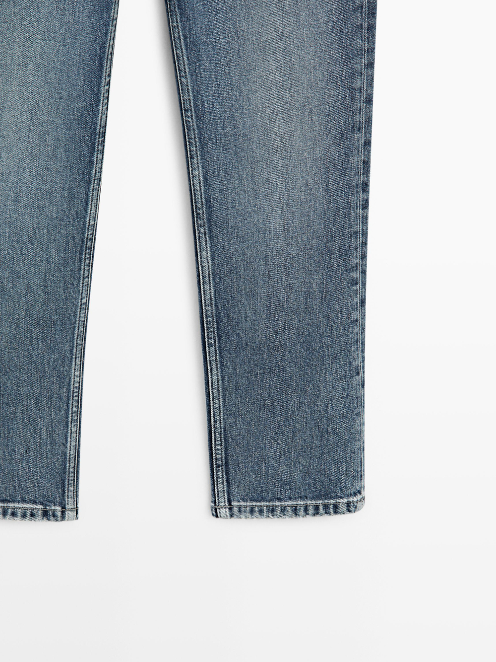 Massimo Dutti Джинсы средней посадки, укороченные, облегающего кроя, средне-синий