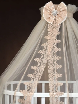 Балдахин с кружевом и брошью "Версаль"