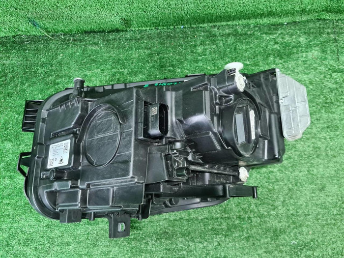 Фара правая Mercedes GLB X247 (2019-2023) LED