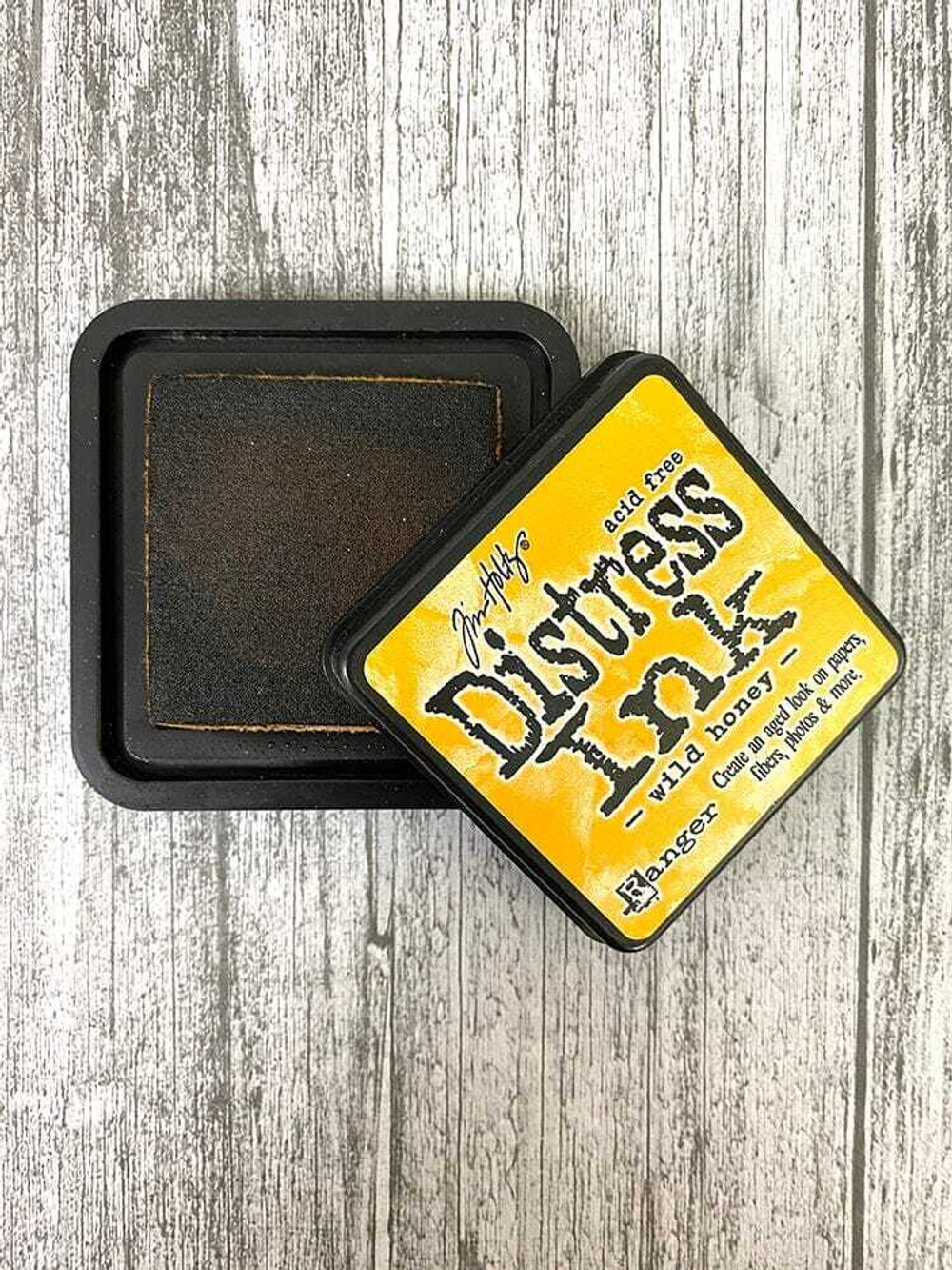Distress Ink Pad. Wild Honey