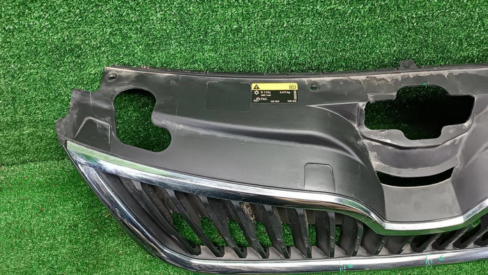 Решетка радиатора Skoda Rapid 1 (2012-2020)