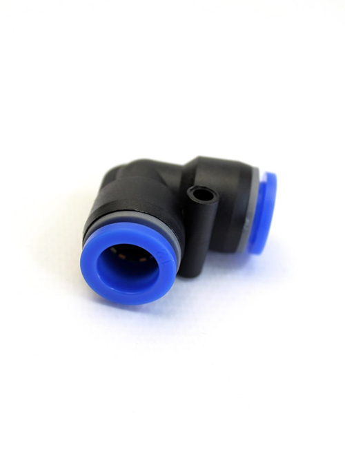 Фитинг цанговый угловой пластиковый 12 мм - пластик