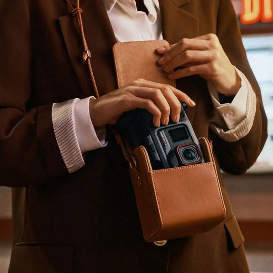 Кожаный чехол Insta360 Classic Leather Case для Insta360 Ace Pro 2