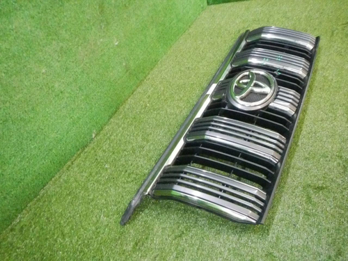 Решетка радиатора Toyota Land Cruiser Prado 150 (2017-н.в.)