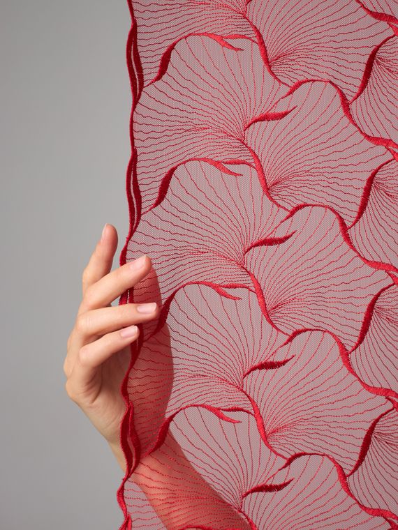 05-160 Вышивка на неэл. сетке 24 см, красный 100