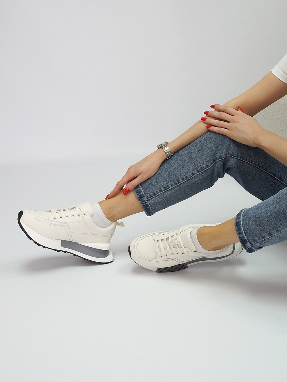 Кроссовки женские демисезонные