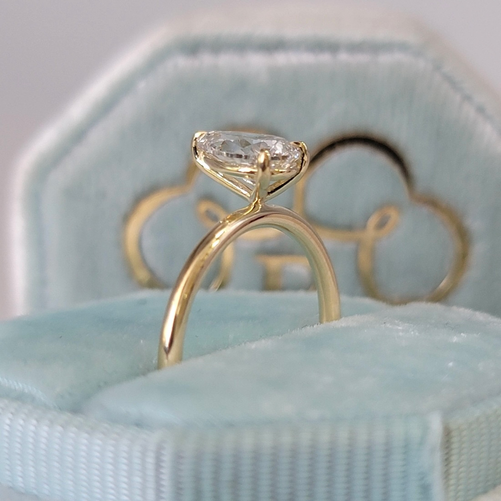 Кольцо с бриллиантом Груша 1.0 ct