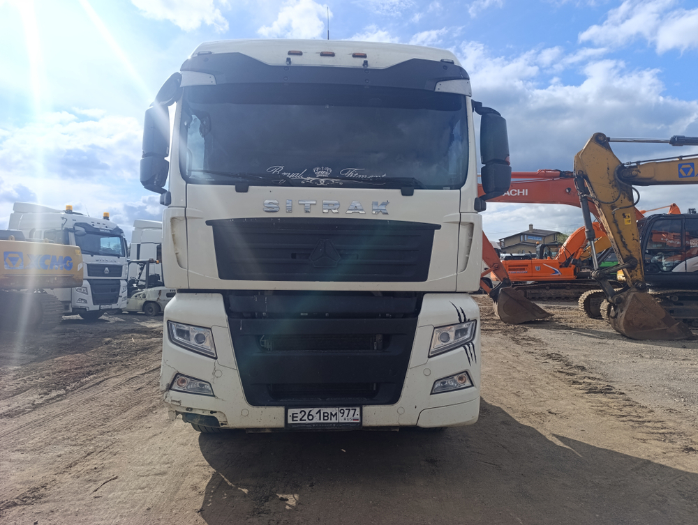 SITRAK C7H 4x2 Седельный тягач ZZ4186V361HE (Дизельный, 10,5 л, 441 л.с., MT)