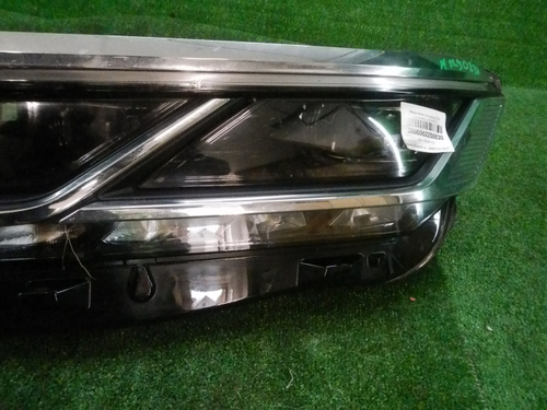 Фара левая VW Touareg 3 (2018-2023) LED