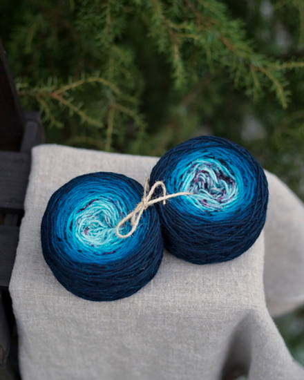 Градиент "Морской в крапинку" 80 г шерсть