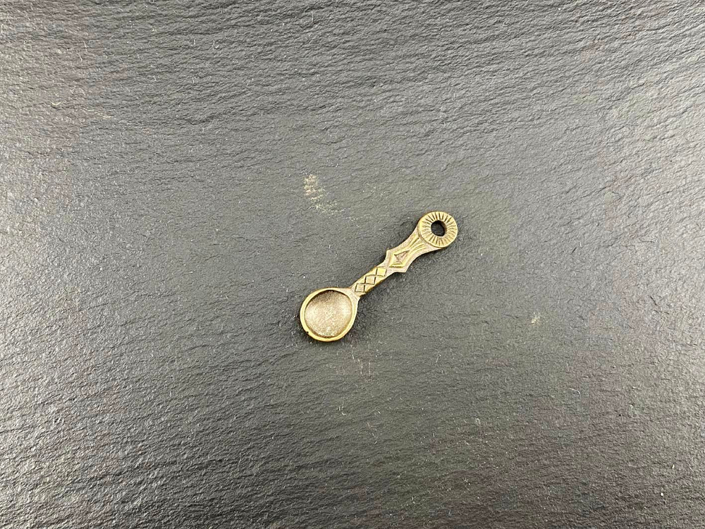 Подвеска. Ложка-загребушка