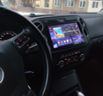 Магнитола для Volkswagen Tiguan 1 2011-2016 (рамка 9 чёрная, прямоуг. кнопка) - FarCar BX489M-360 монитор 9.5" 2K QLED на Android 13, 6Гб+128Гб, CarPlay, 4G SIM-слот, 4 камеры в комплекте