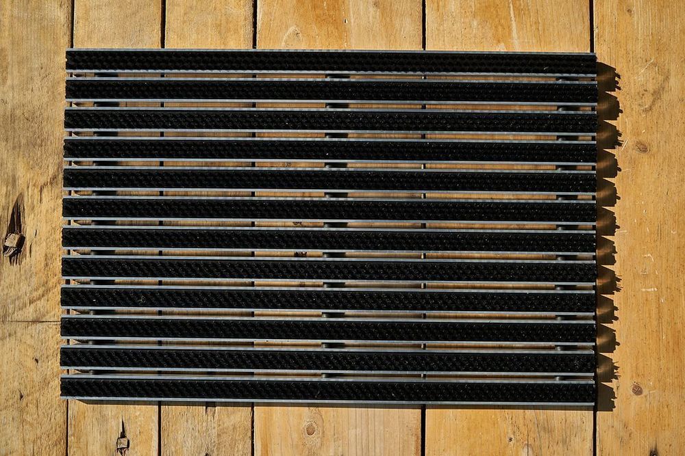 Придверная решетка Gidrolica Step – щетинистая, 390×590 мм