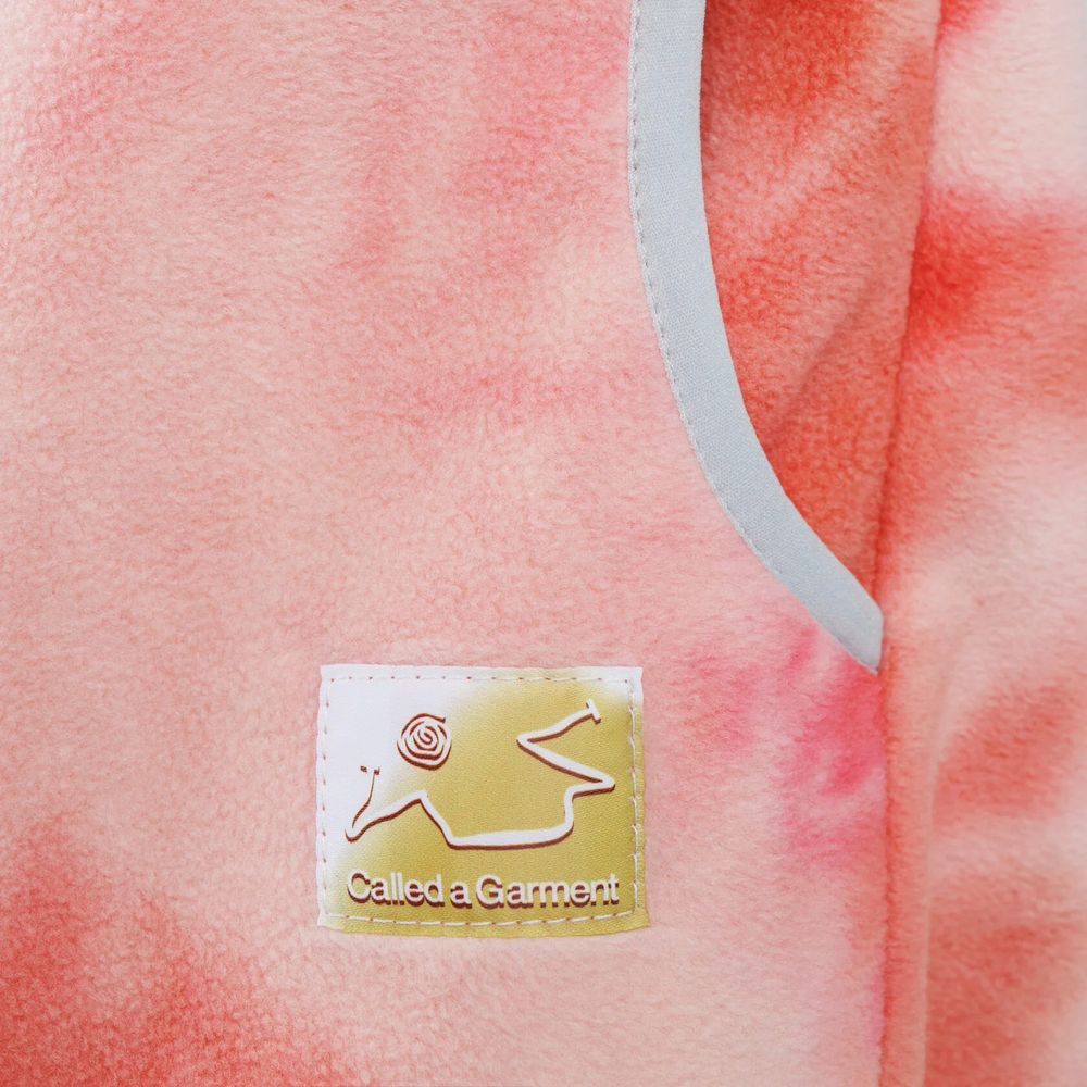 Жилет Called a Garment Wilderness tie-dye коралловый