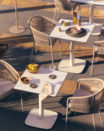 Dina Уличный стол белый на белом металлическом основании 68 x 68 x 70 см