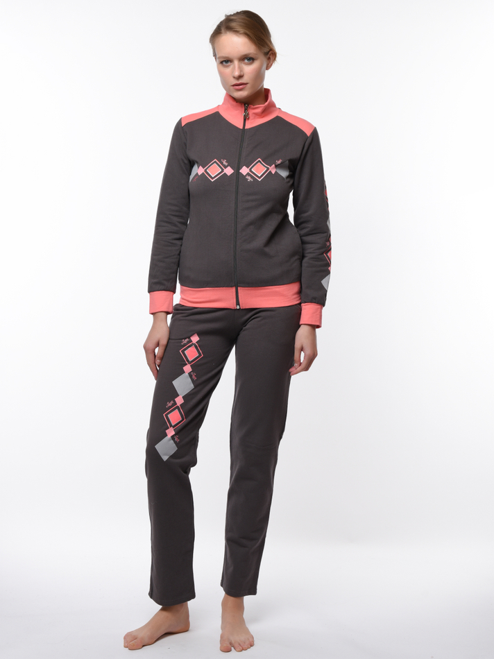 Костюм женский