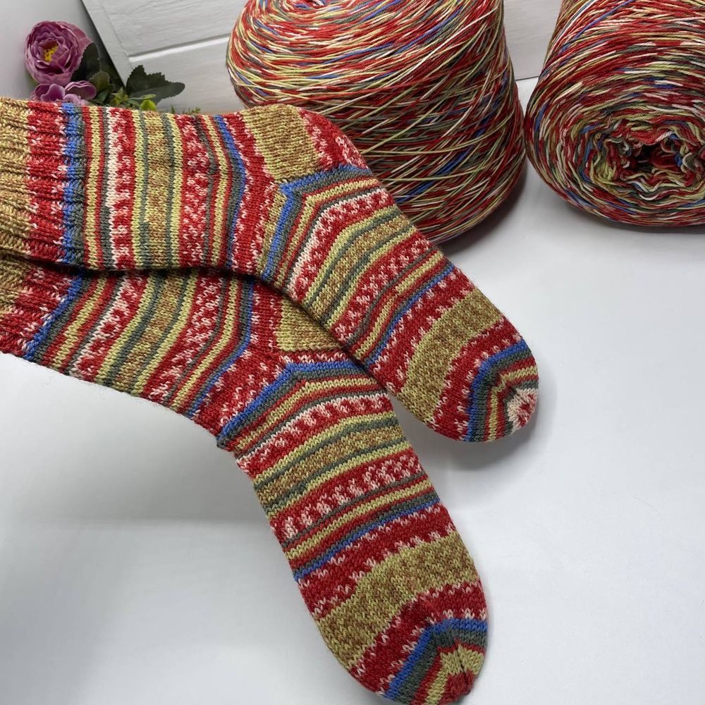 Носочная пряжа D&G YARN 75% меринос супервош 25% полиамид