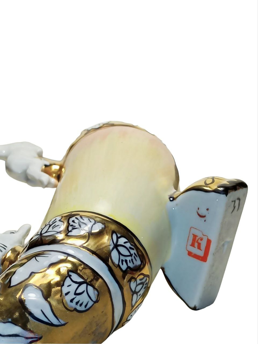 Статуэтка "Рог с охотничьей сценой" Киевский ЭКХЗ