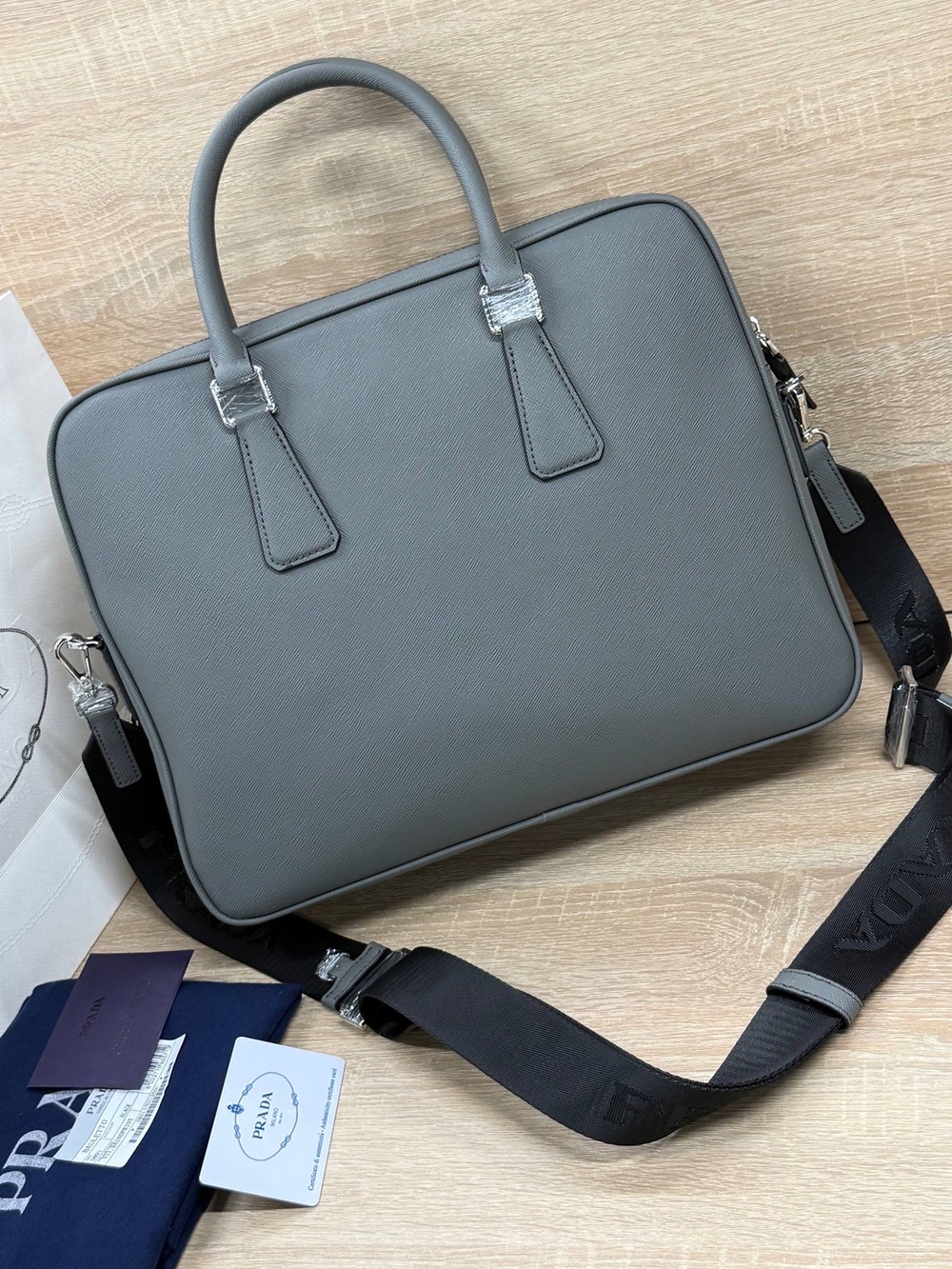 Портфель Prada