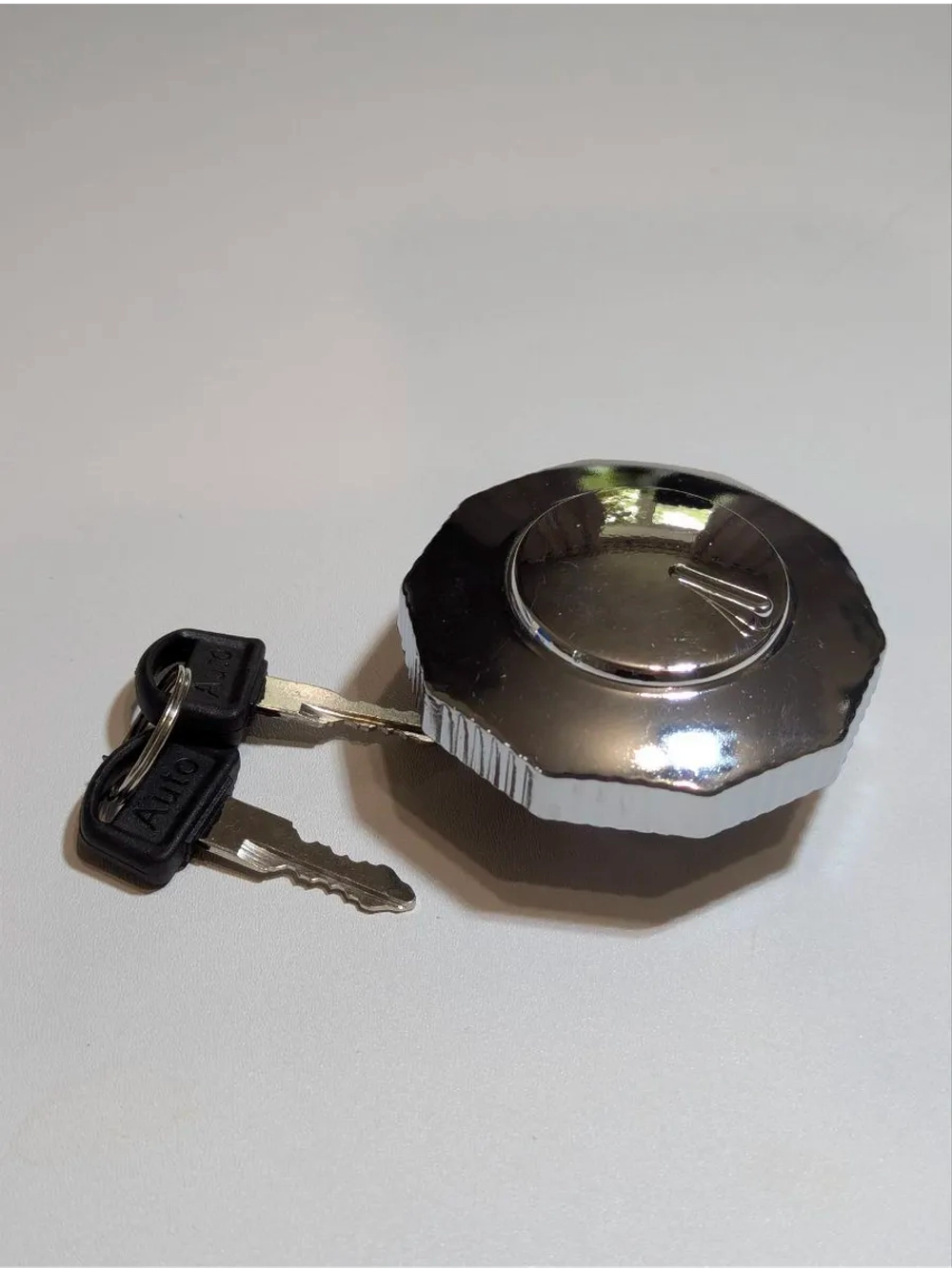 ++ Крышка бензобака на мопеды Альфа, Дельта, Орион