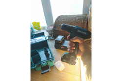 Аккумуляторная дрель-шуруповерт Makita DF333DWYE