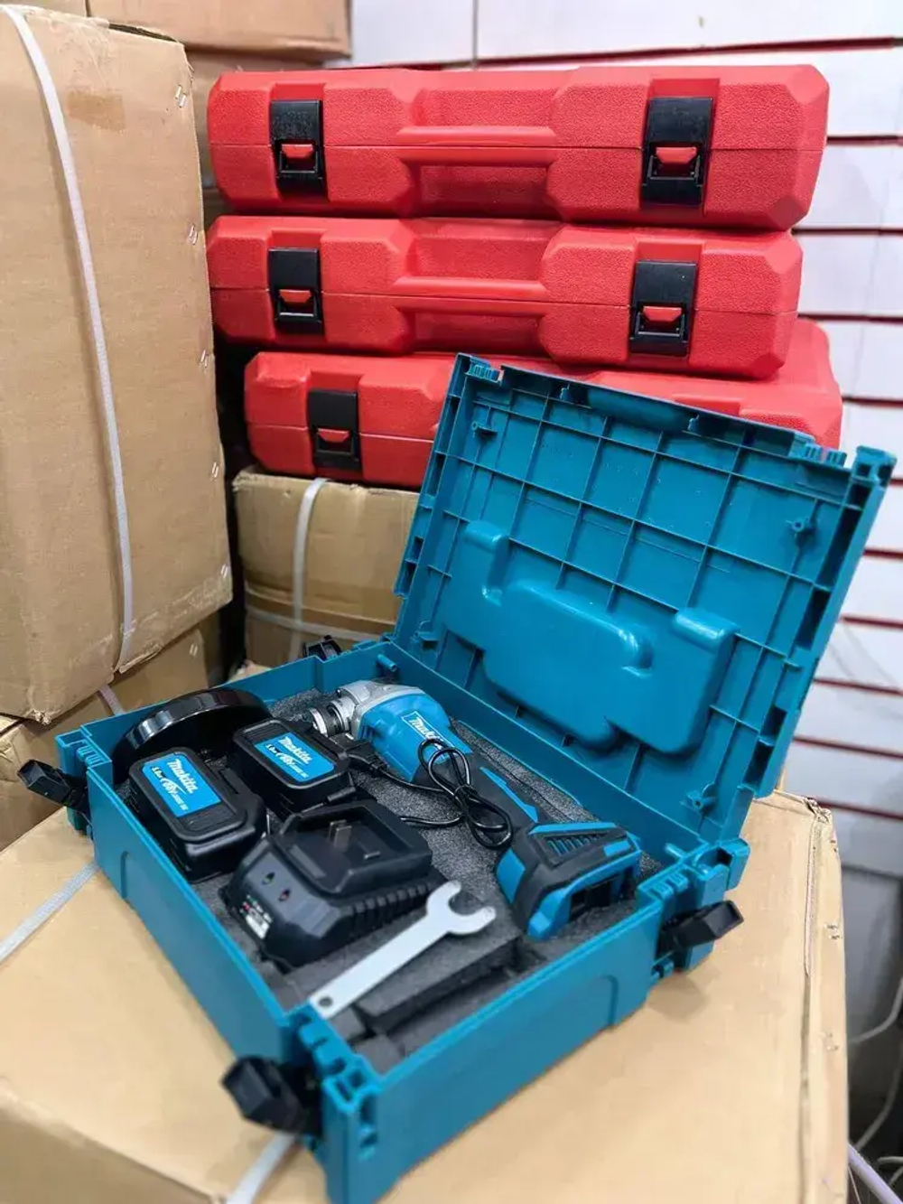 УШМ Makita аккумуляторная бесщеточная 125мм с регулировкой оборотов/ 2 АКБ в