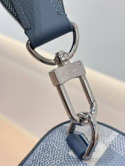 Нагрудная сумка-слинг Louis Vuitton Avenue PM