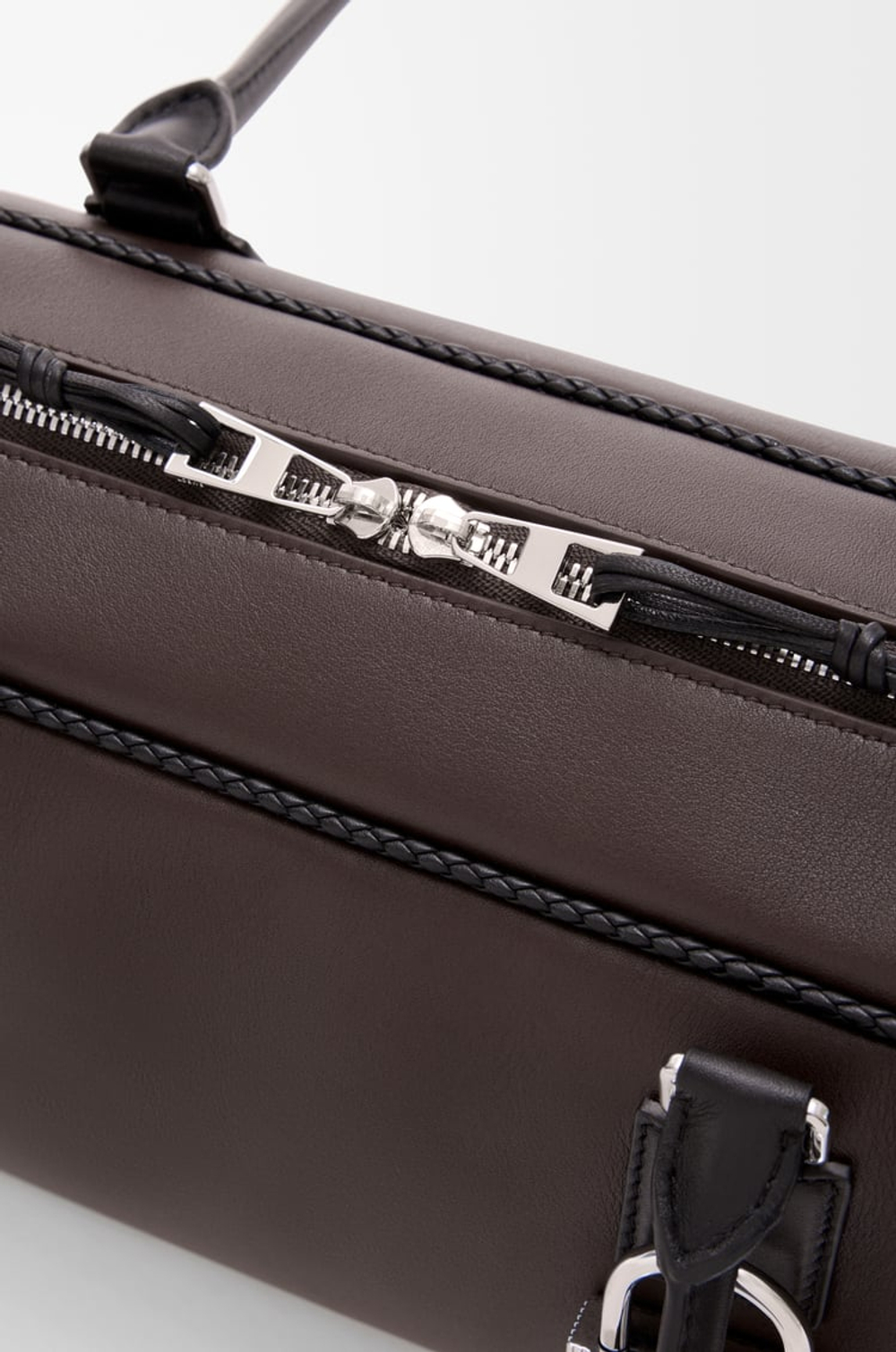 Loewe Укороченная сумка Amazona 31 из классической телячьей кожи, темно-каштановый