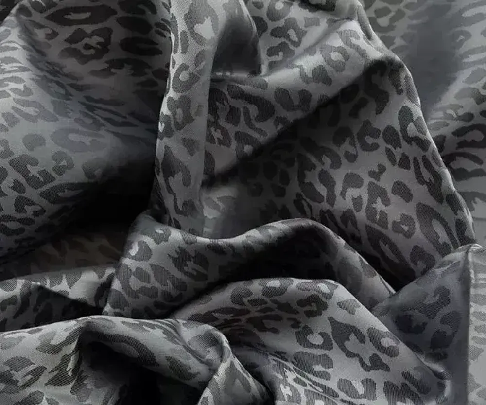 Ткань подкладочная Жаккард, шир. 145 см, 90(+/-5) гр/м2, вискоза 48%, п/э 52%, серый