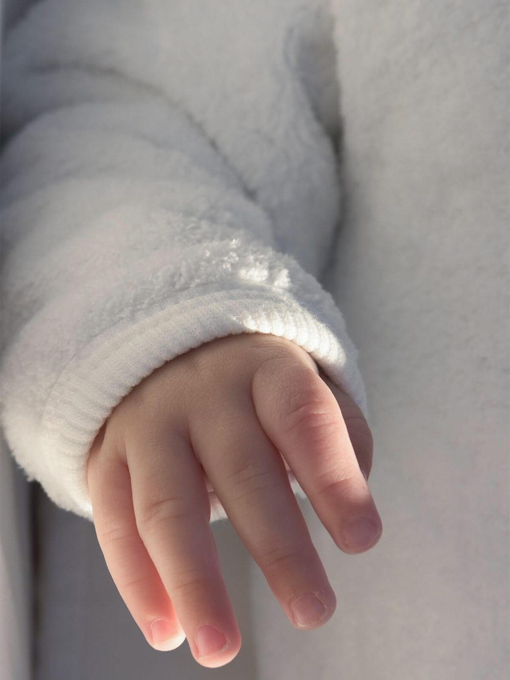 Утеплённый комбинезон Mjölk White, с капюшоном