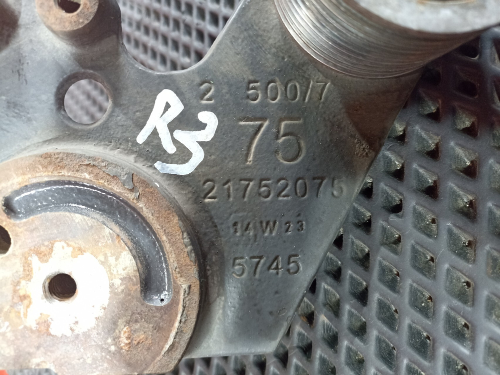 Кронштейн ролика