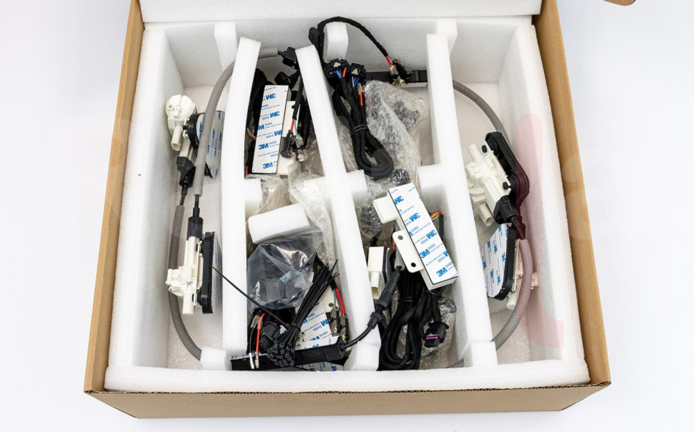 Автоматические доводчики на 4 двери для Toyota и Lexus 2014+ - Radiola RDL-SAU-Z01