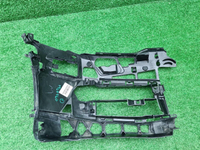 Кронштейн переднего бампера LH BMW 5er G30 (17-20)