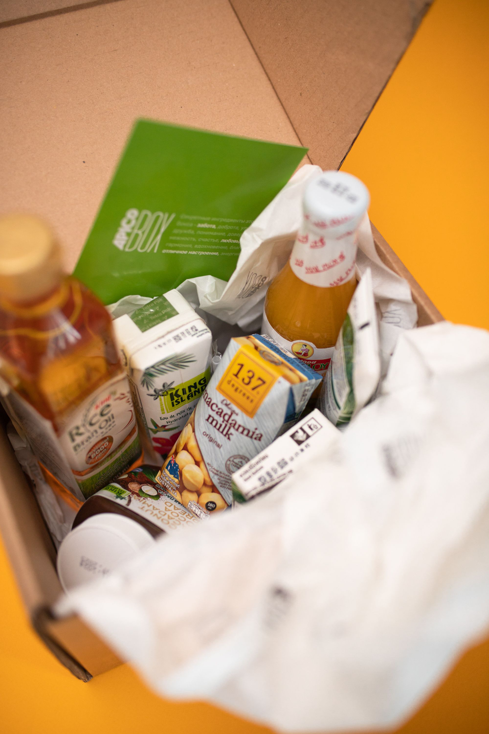 Набор тайские продукты APICO BOX №1 "Из Таиланда with love", подарочный набор из 7-ми тайских продуктов, подарок на Новый год