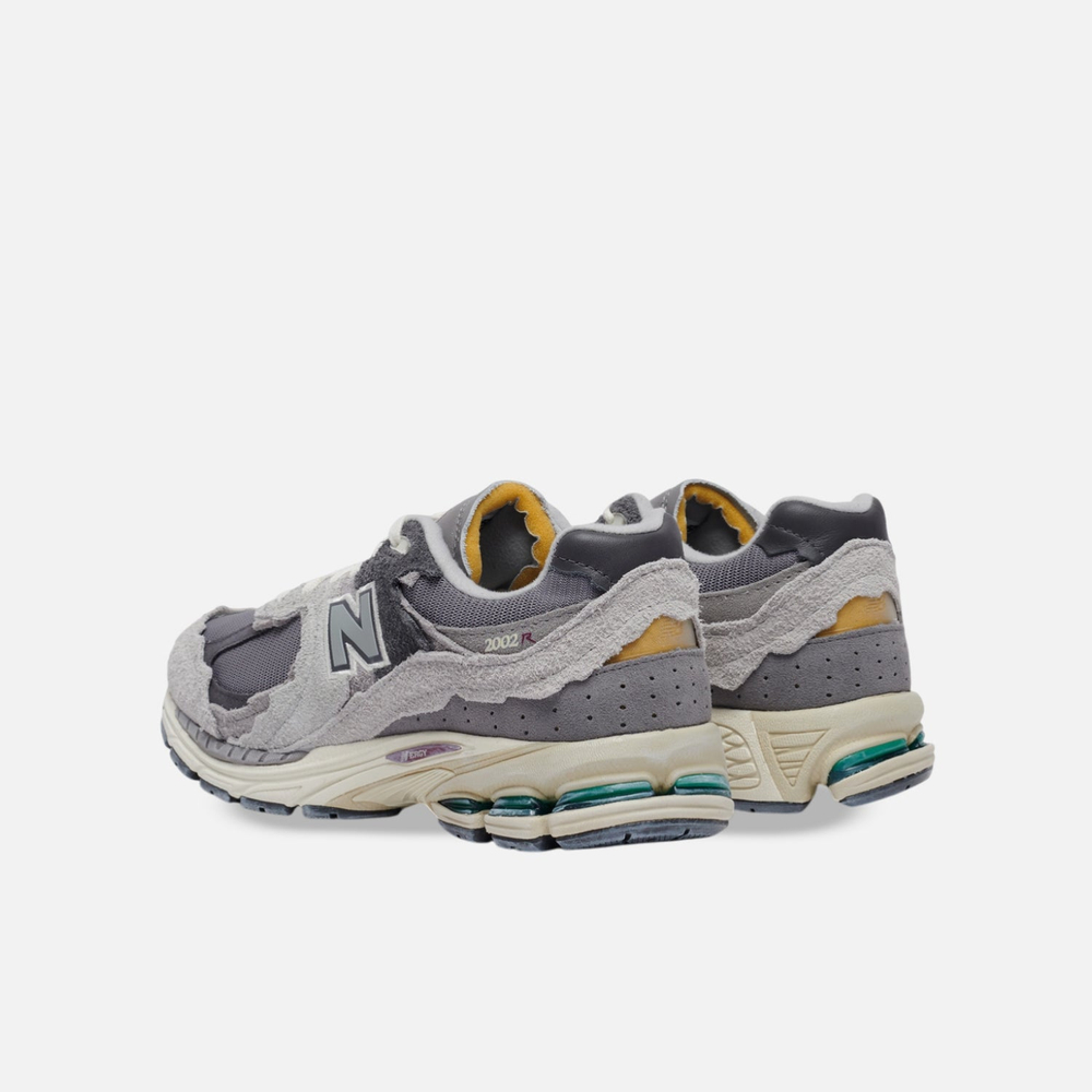 Кроссовки мужские New Balance M2002 Grey