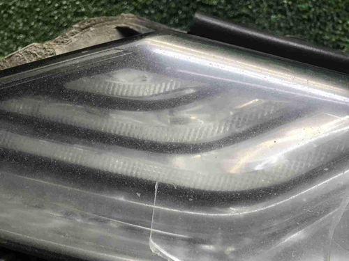 Битая Фара левая Toyota Camry XV70 (2017-2021) LED