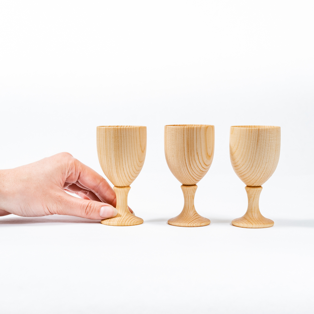 Набор деревянных рюмок (стопок) из дерева сибирский кедр RN5