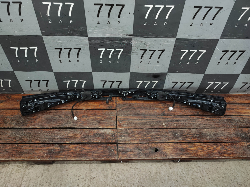 Фонарь задний центральный Omoda C5 22-нв Б/У Оригинал 605000724AA