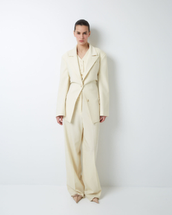 Жакет на пояске из шерсти белый шоколад