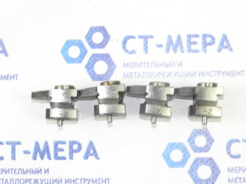 Кулачки к винторезным головкам (1Д) (к-т из 4 шт.)