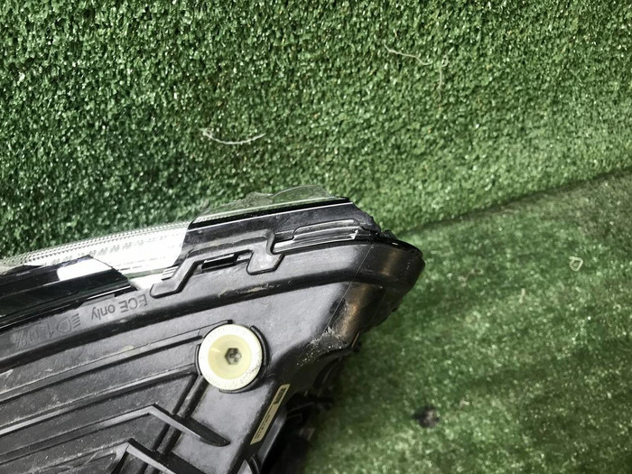 Битая Фара левая Mercedes GLC X254 (2022-н.в.) LED